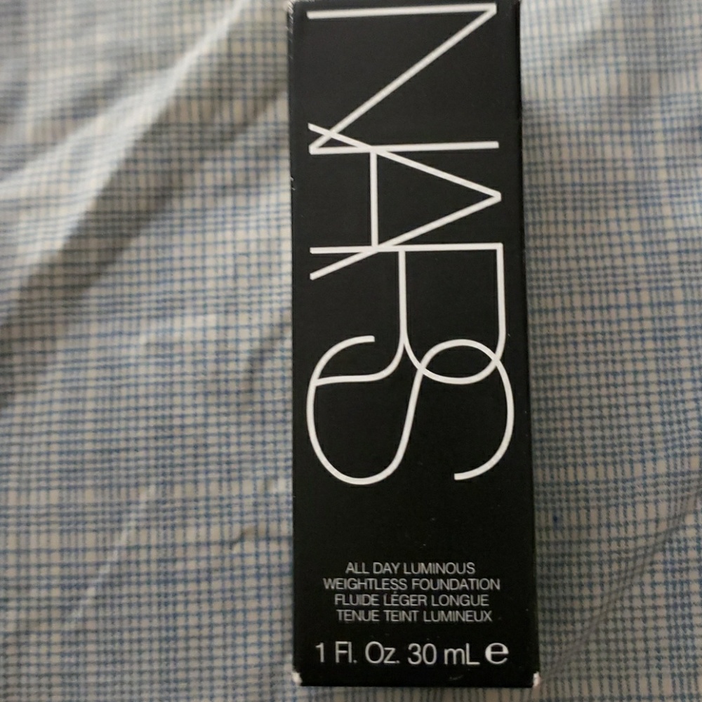 NARS NEW NOT USED IN LIGHT 3 GOBI sheer glow